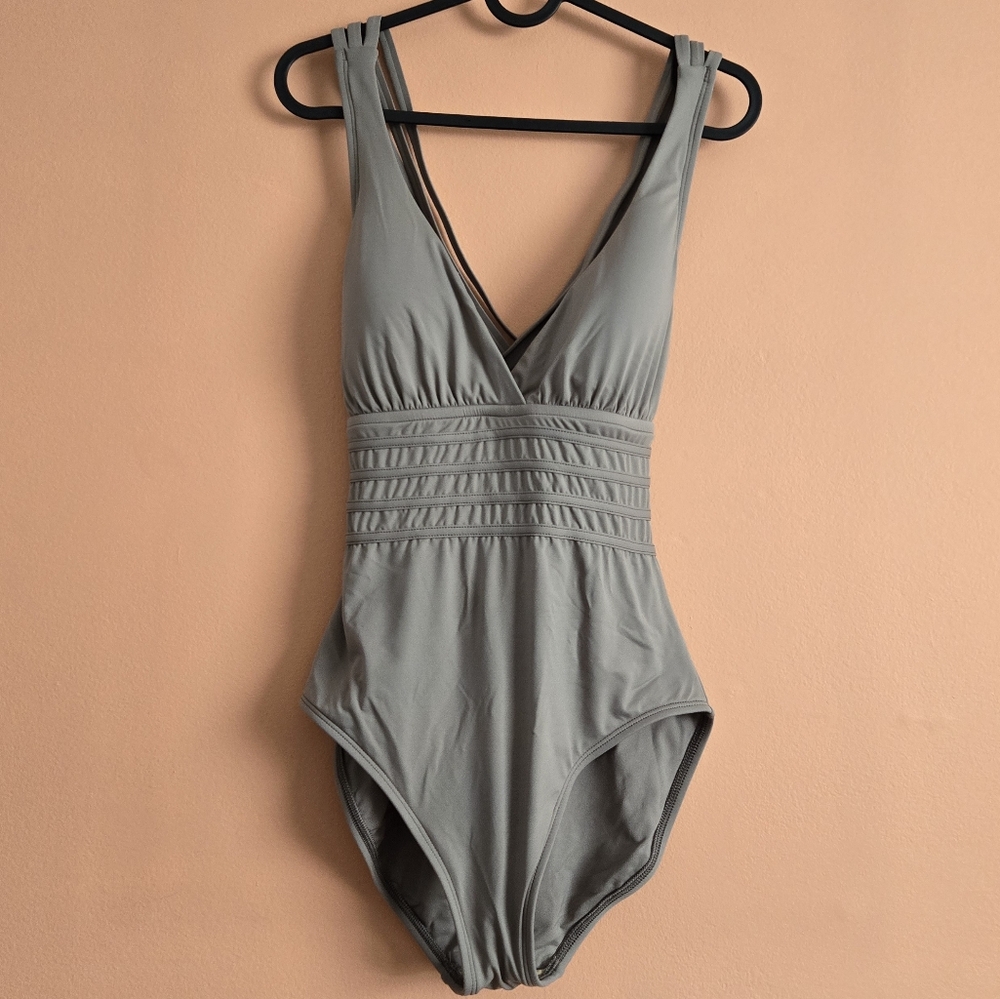 La Blanca Gray Green One Piece Swimsuit